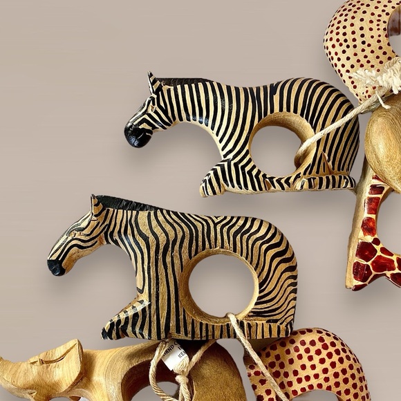 NWT Set of 8 Handmade Safari Animals Napkin Rings Zebra Elephant Giraffe Cheetah - Picture 9 of 13